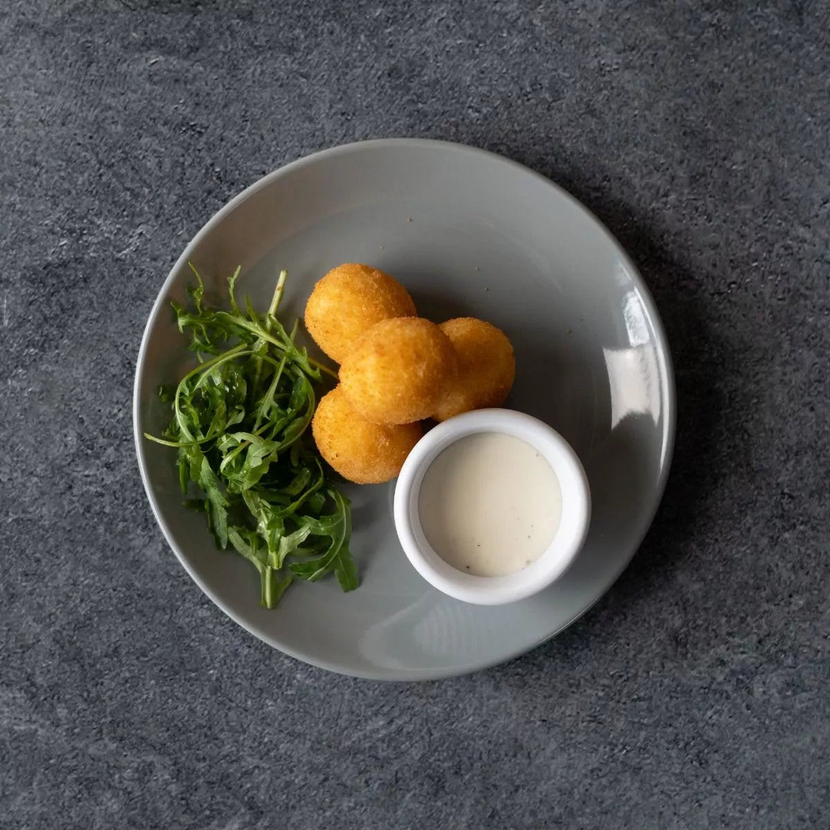Mini Sicilian Arancini – Bolognese & Spinach Mozzarella – Pre-Fried Rice Balls (500g Pots or 2.5kg Bags)